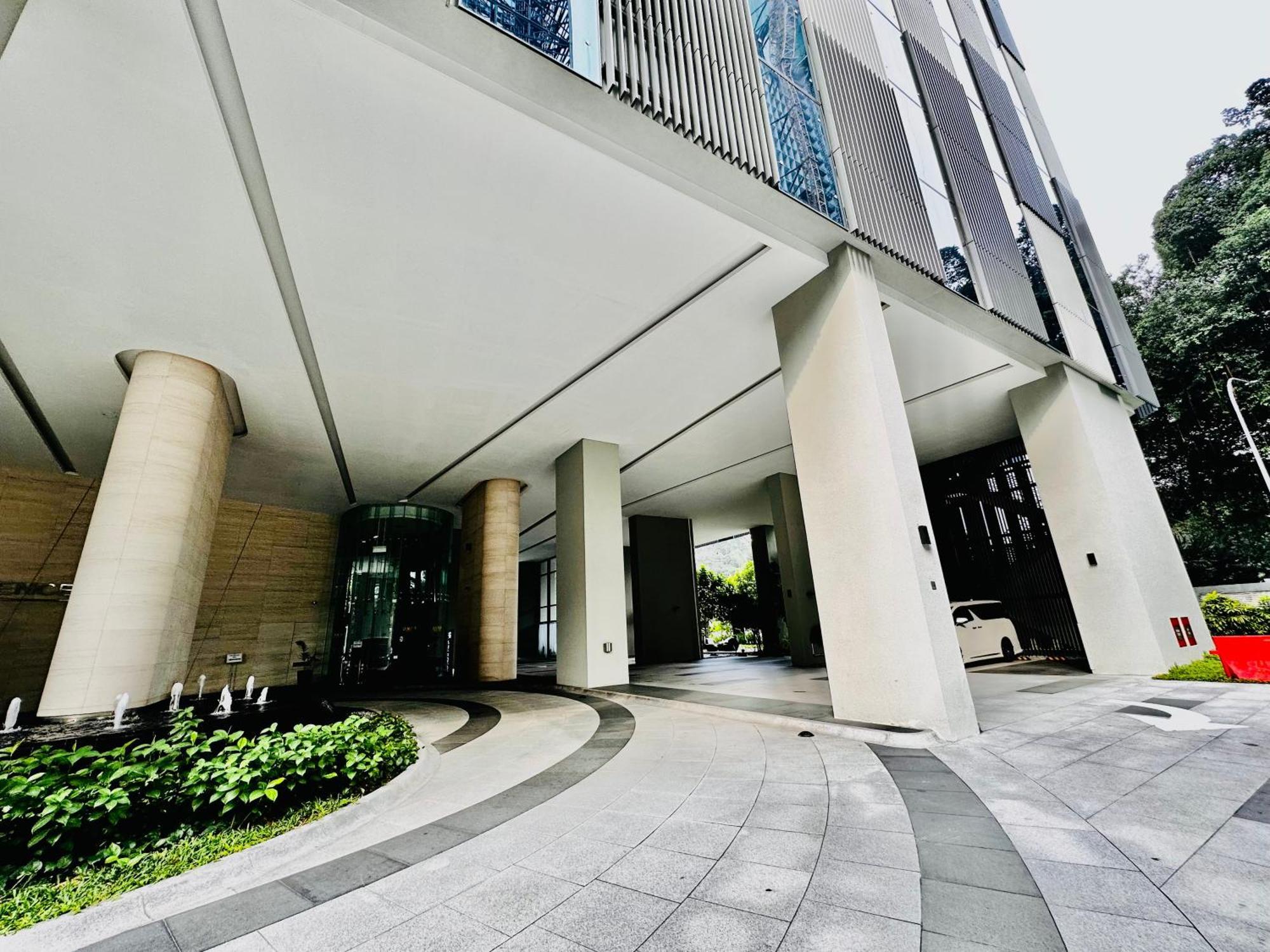 Eaton Klcc By *